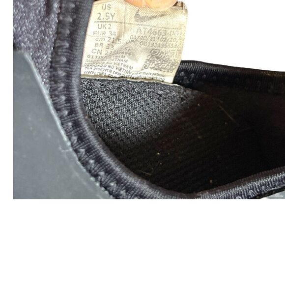 Nike Flex Runner (GS) Boy's Size 2.5Y Kids Running Shoes Triple Black - Picture 5 of 7